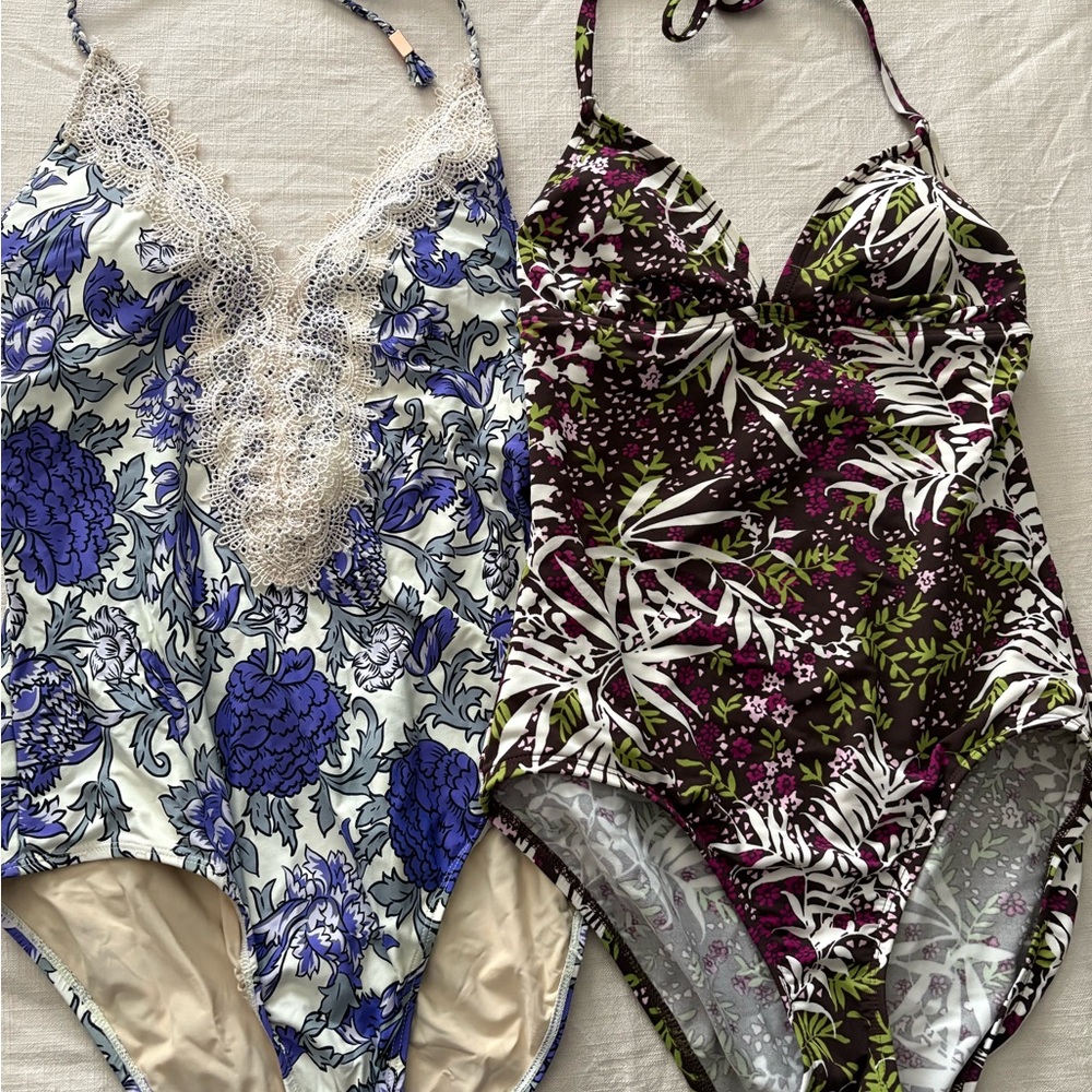 Lot of 2 Womens One Piece Swimsuit - sz Medium